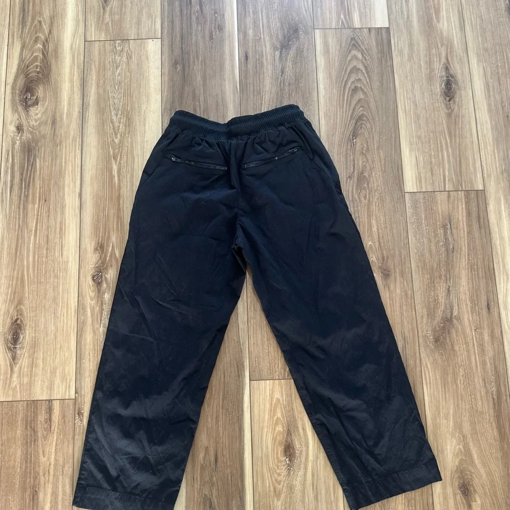 Athleta women’s Trekkie straight crop pants size 4 - Picture 6 of 6